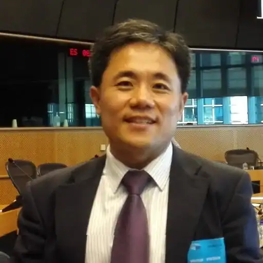 Duan Maosheng speaking at Reset Network event, showcasing leadership in social impact initiatives.